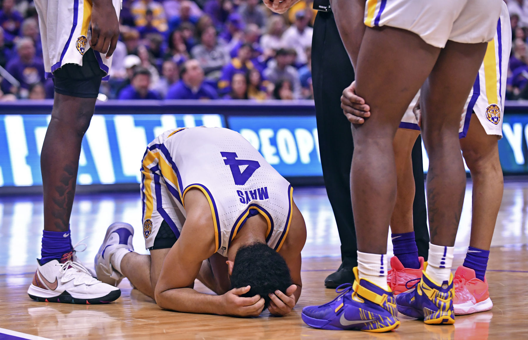 lsuauburnbasketball.021019 HS 966.JPG